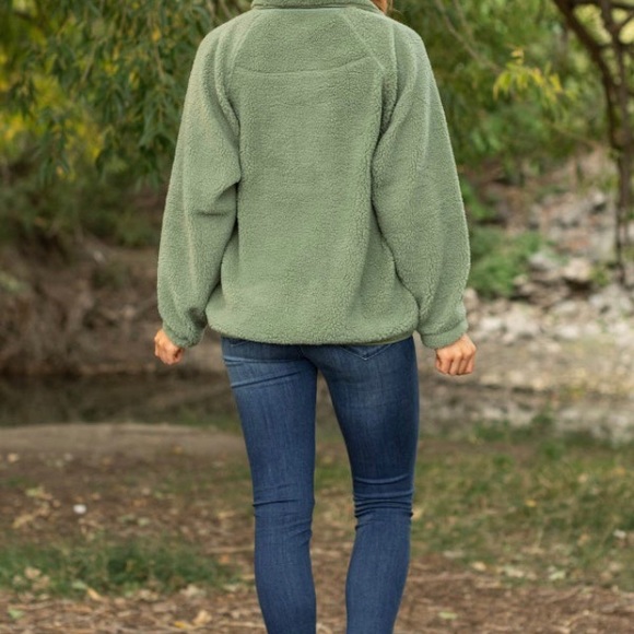 Women's Staccato Olive Half Snap Sherpa Pullover, Size Small, NWOT - Picture 5 of 5